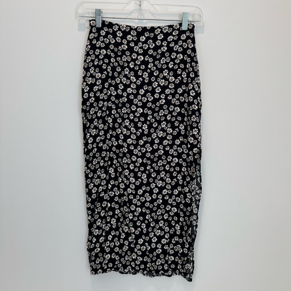 REFORMATION Bea Daisy Daisies Midi Skirt Black 0 - Picture 1 of 13